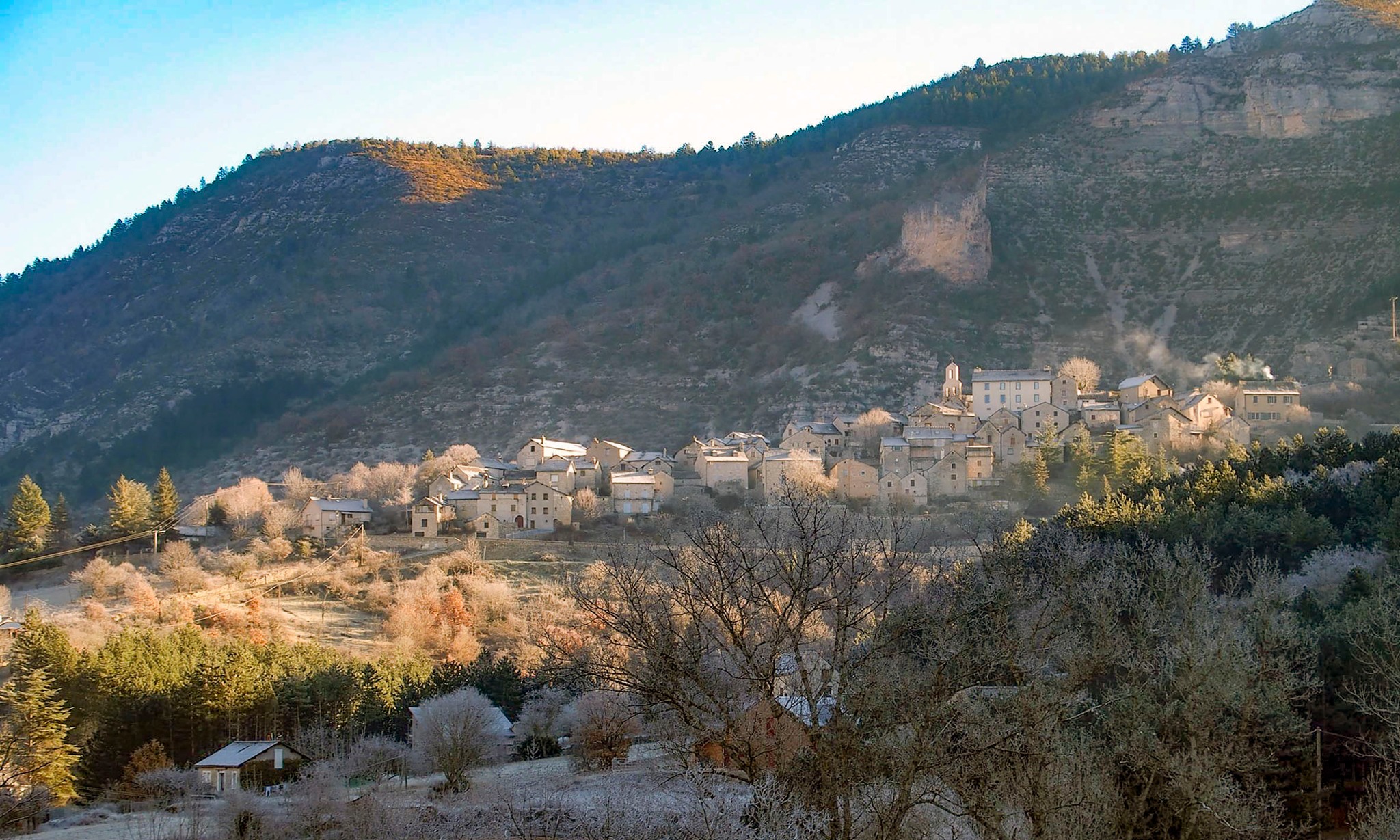 Village de Montbrun 48210 GORGES DU TARN CAUSSES