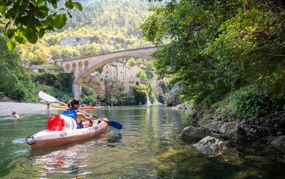 CANOË BLANC - MOULIN DE LA MALENE