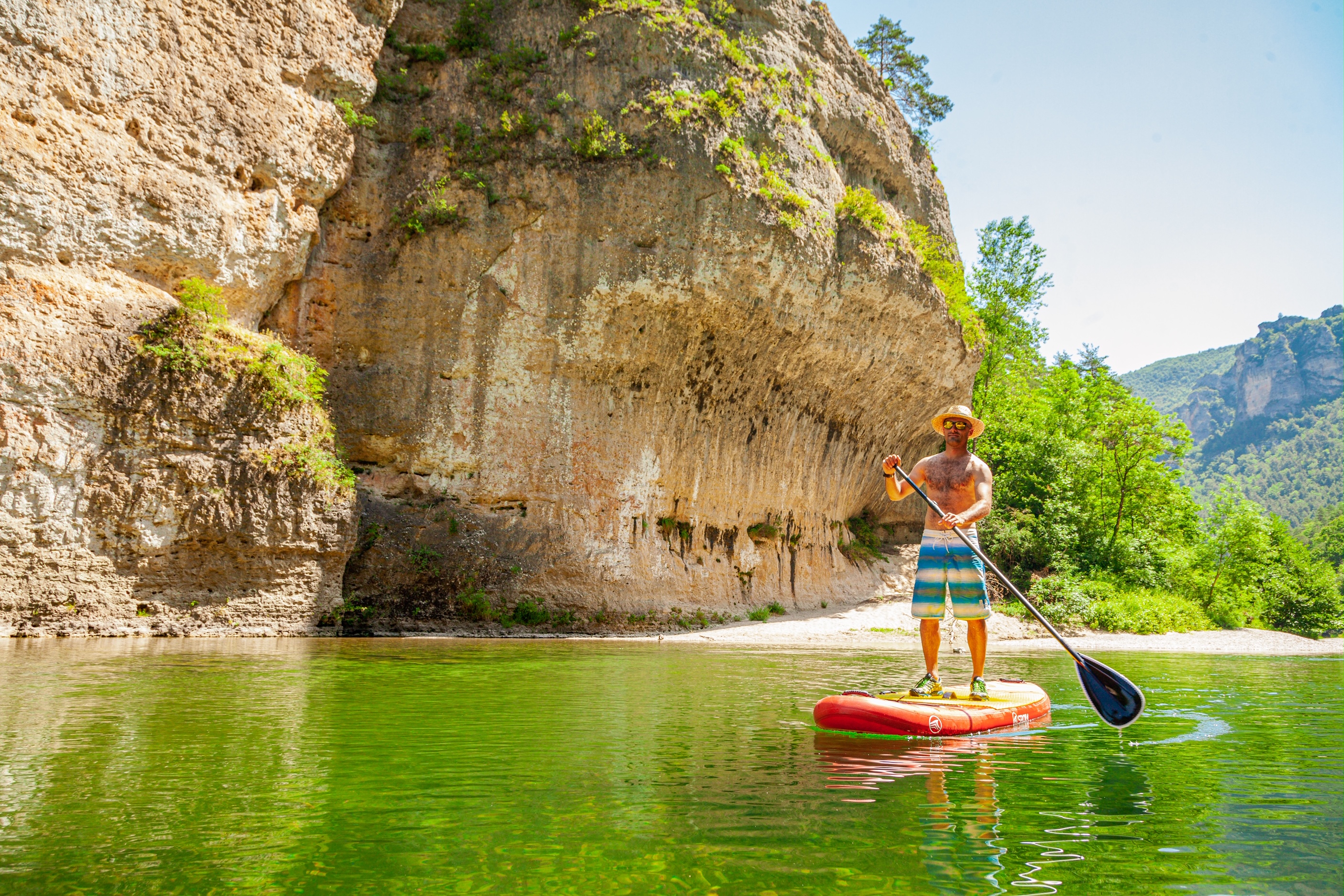 Stand Up Paddle dans les Détroits des Gorges du Tarn