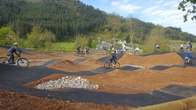 PUMPTRACK