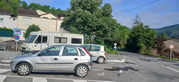 Aire de stationnement de Saint-Affrique