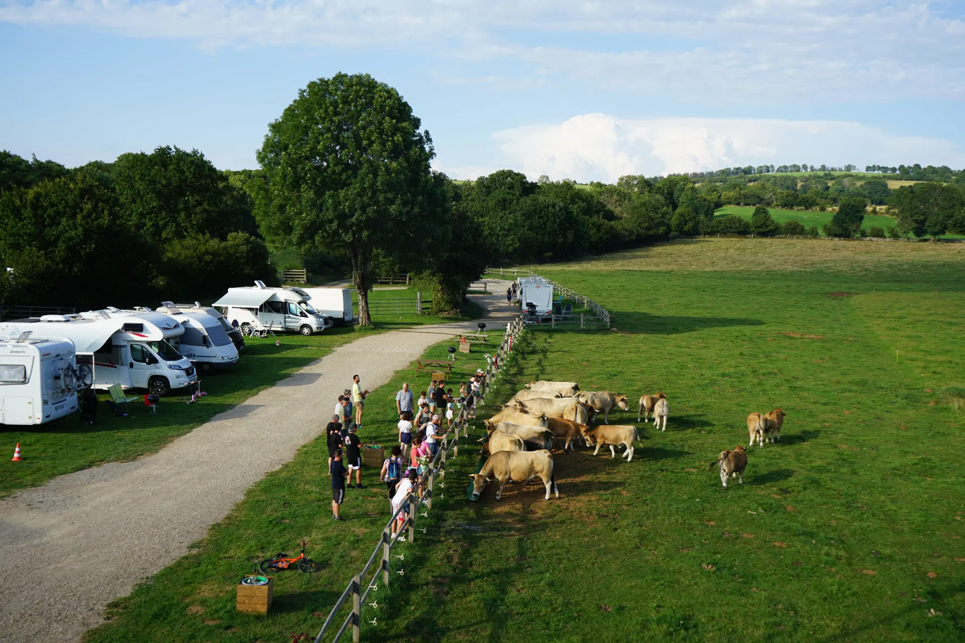 Aire de camping-car vue drone