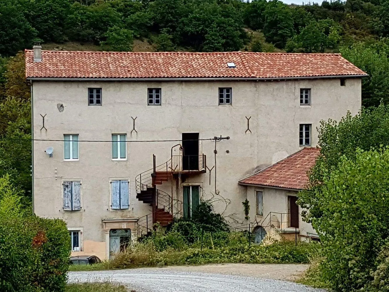 The Mill France/ Le Moulin Francais Exterior 5 minutes from Millau Centre
