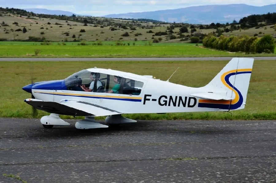 Le Robin DR400-160 du club