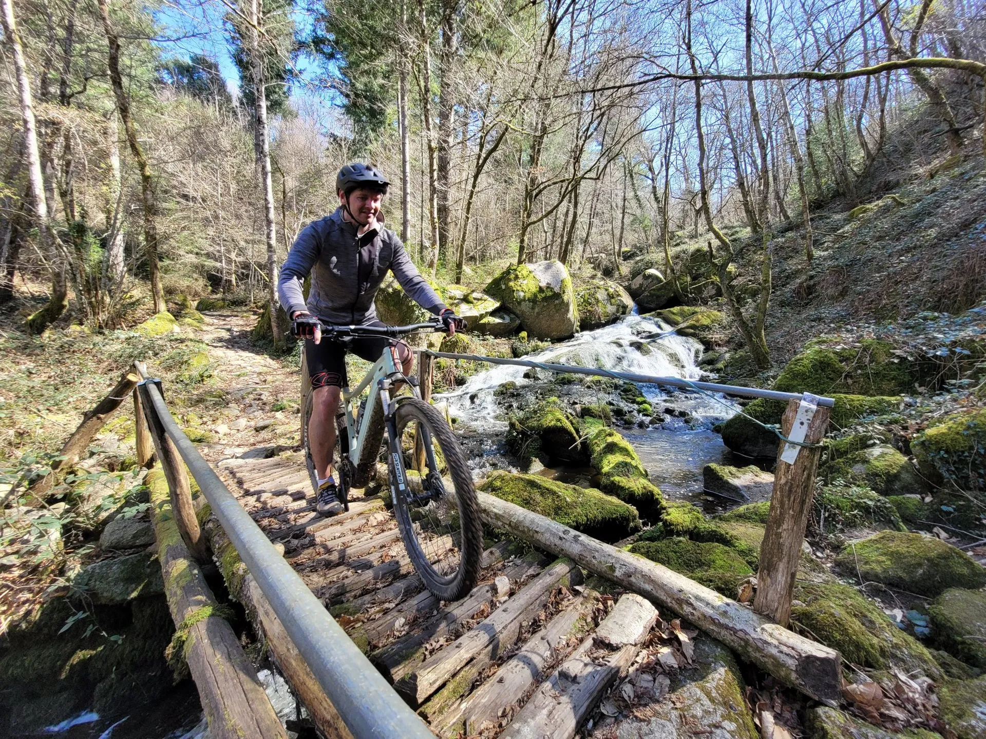 ASVOLT - Location VTT à assitance électrique