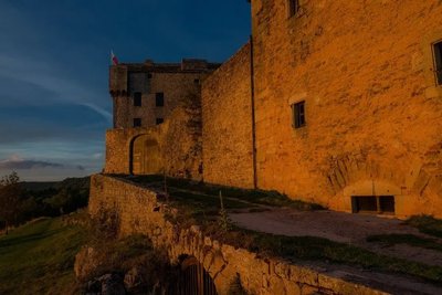 Petit meurtre en famille au château de Montaigut