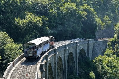 Sur les Rails du Larzac: train touristique et vélorail