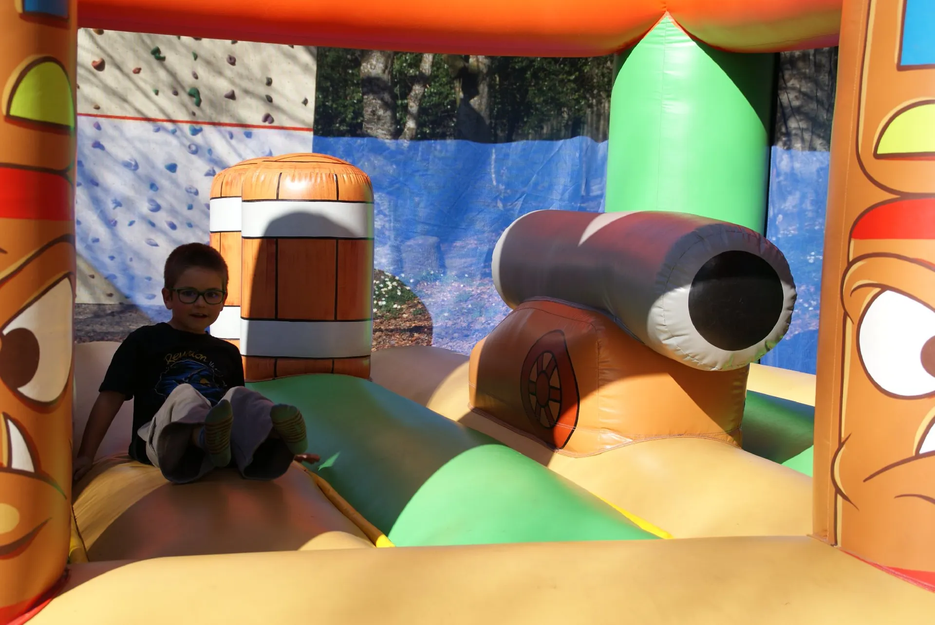 Grimpe et Cimes - Jeu Gonflable - Trampoline