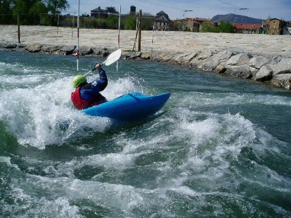 Bureau des accompagnateurs prestation canoë