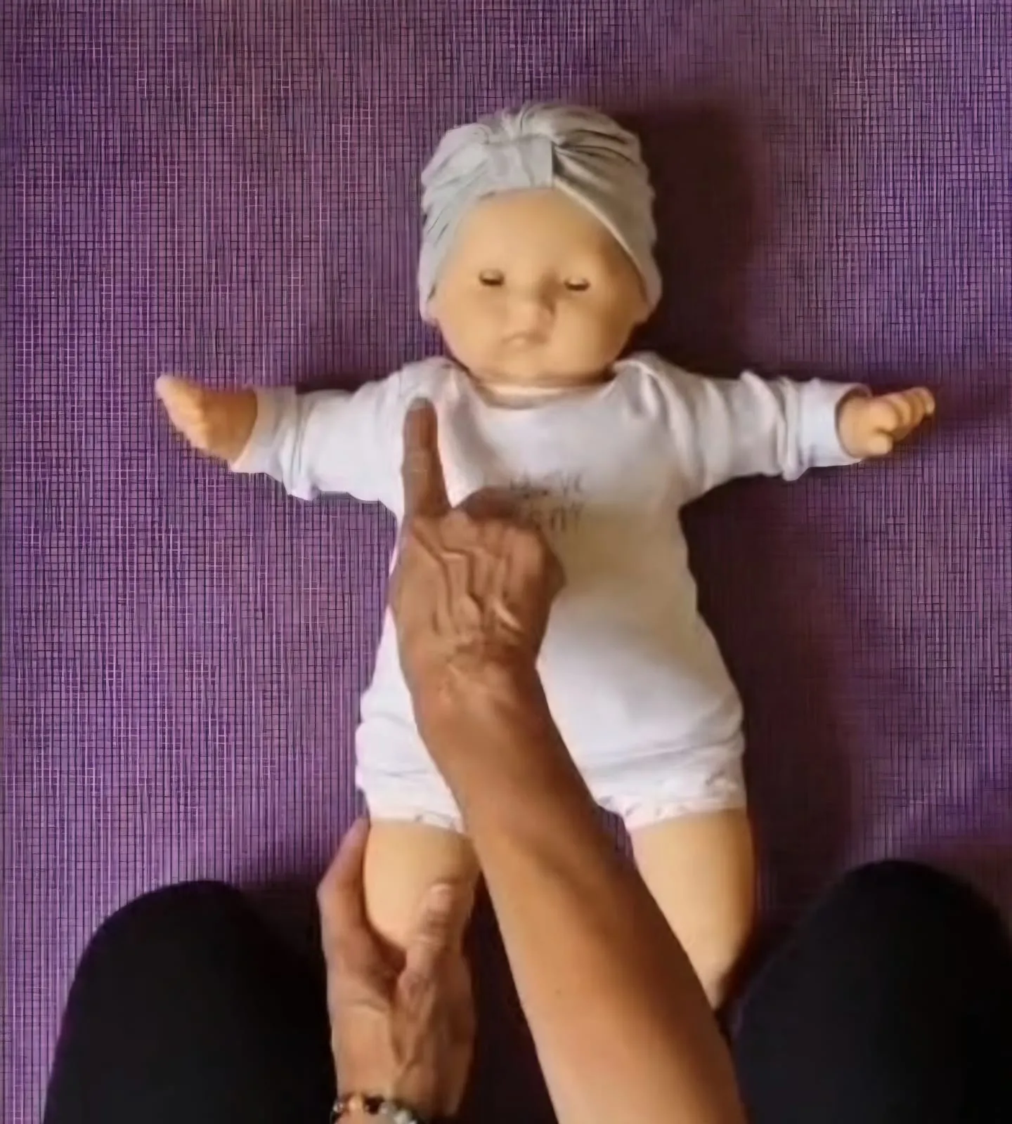 Yoga bébé mouvement