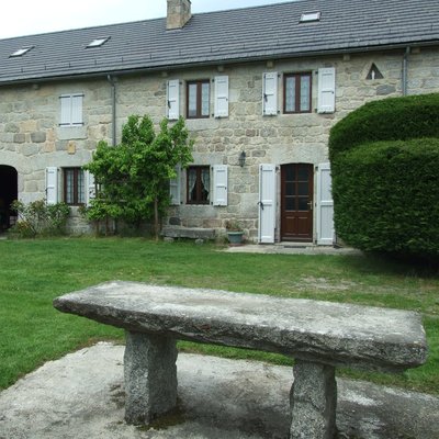 Fournier Bernard-meublé-extérieur-Margeride-Cantal-Auvergne