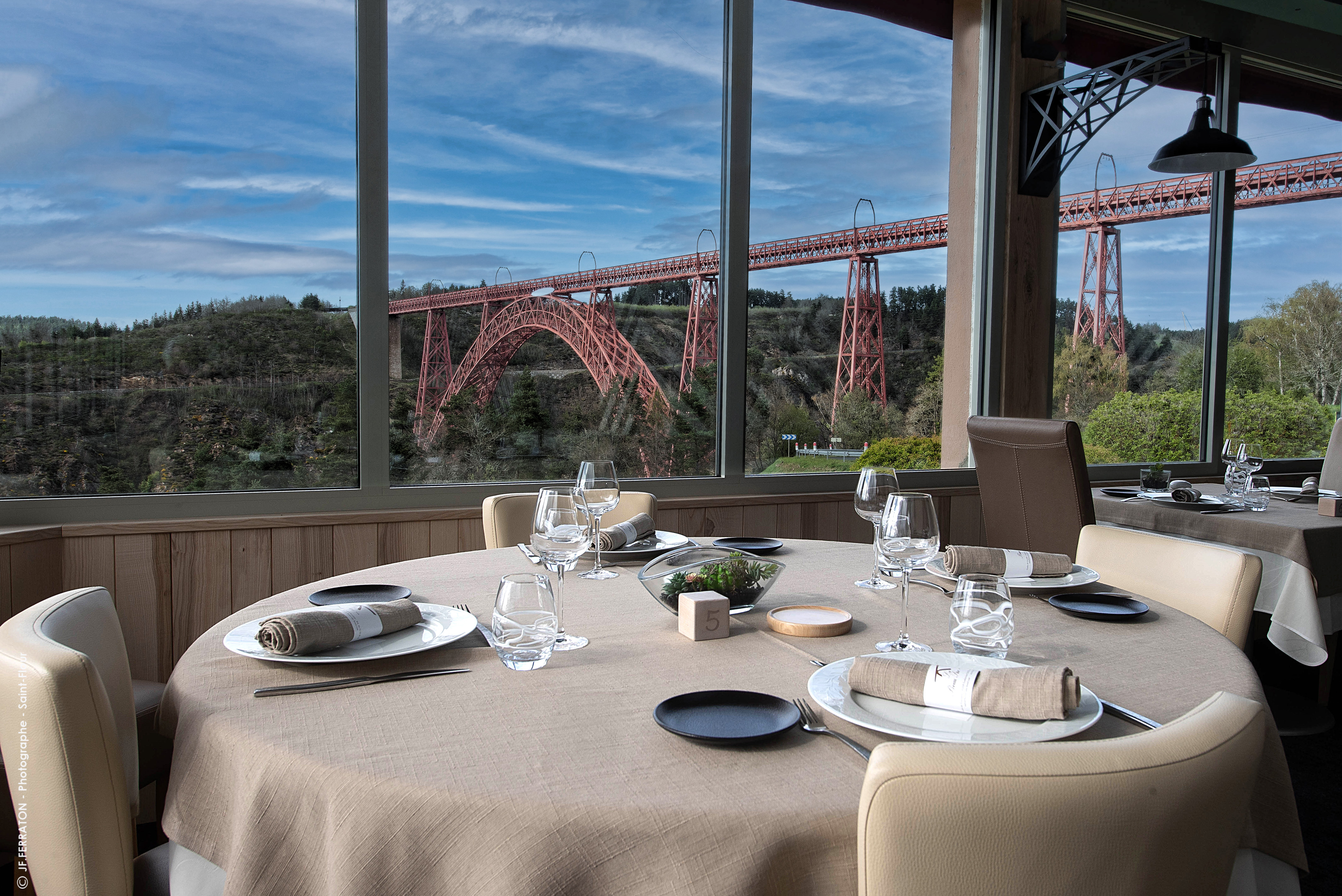 Restaurant Beau-Site Garabit-Cantal-Auvergne