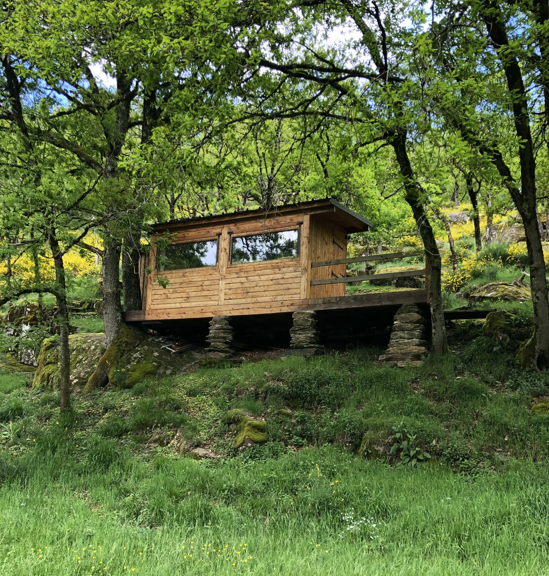 Cabane bord de rivière - Flavin