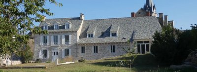 la Maison Bès, au coeur de Ste geneviève sur Argence