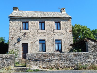 Gîte Les Lilas du Sauveterre à Recoules de l'Hom