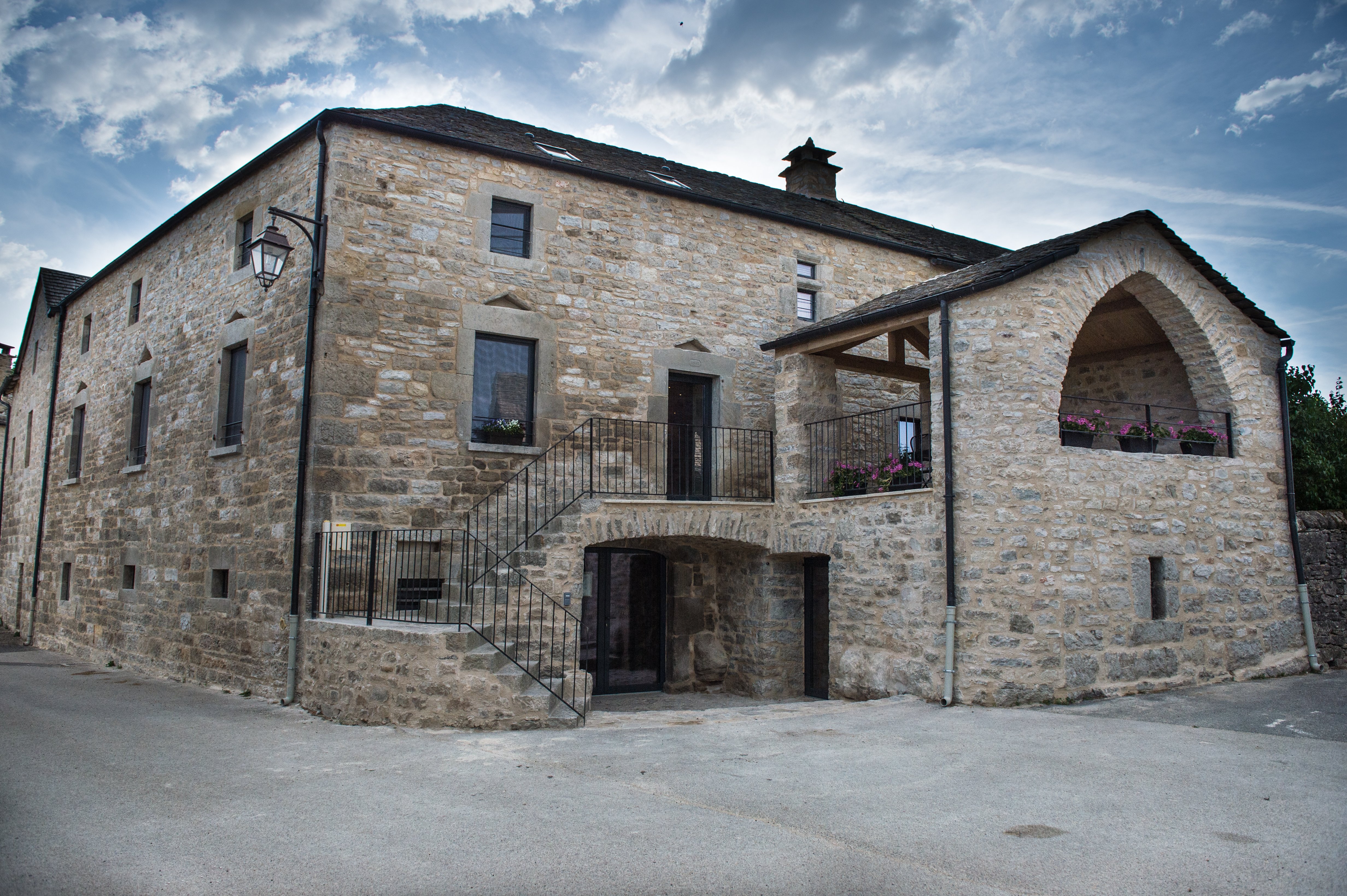 HLOLAR048V50762A_01_V