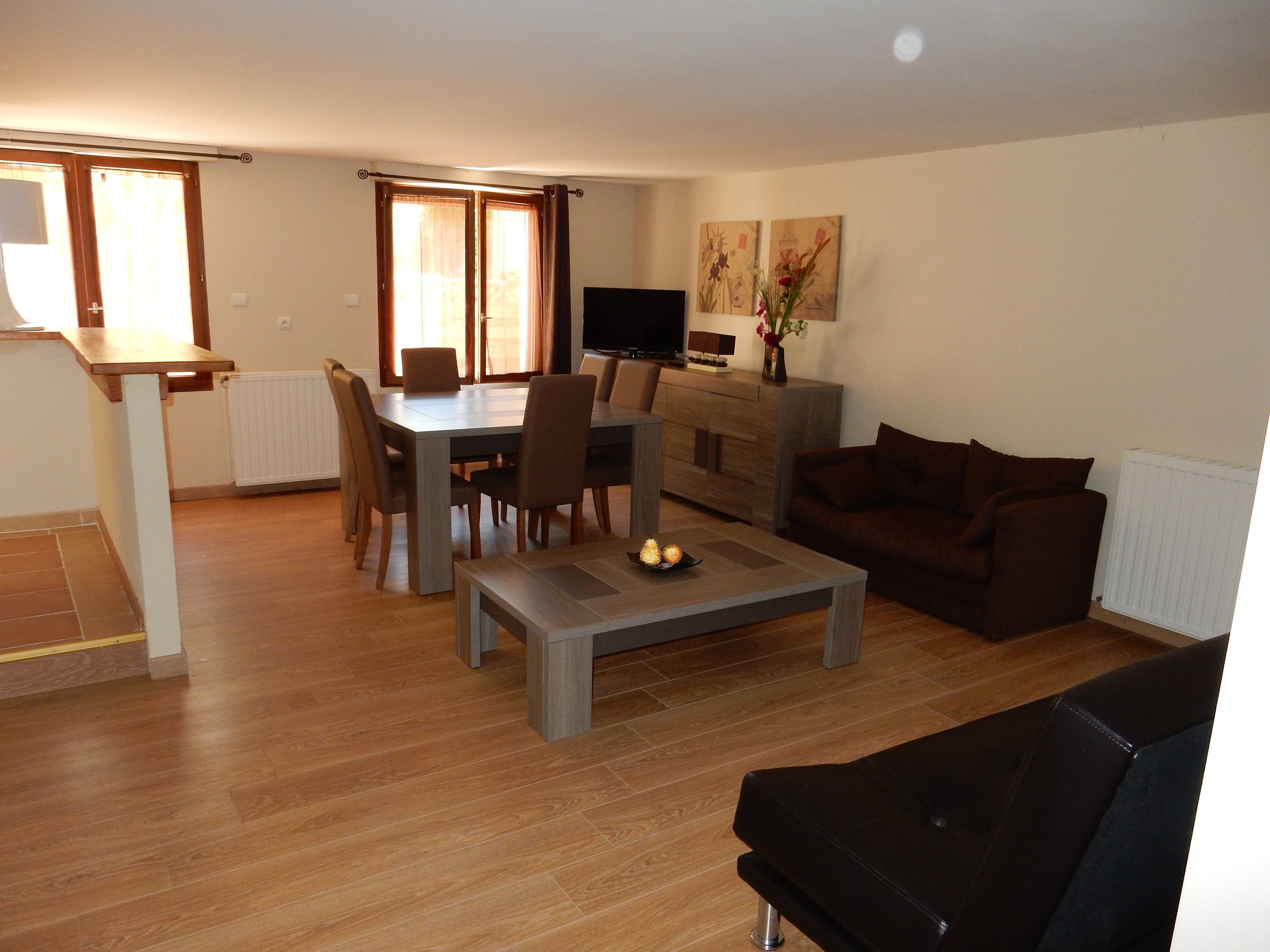 Moulin d'Olt Gîte Vue piscine coin salon