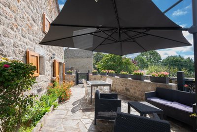 48G110690_800_1199_012