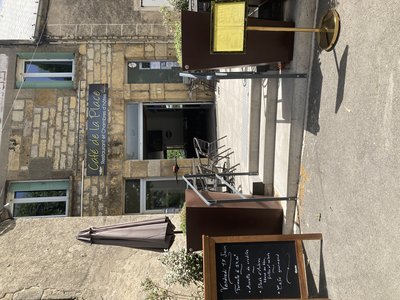 Café de la place