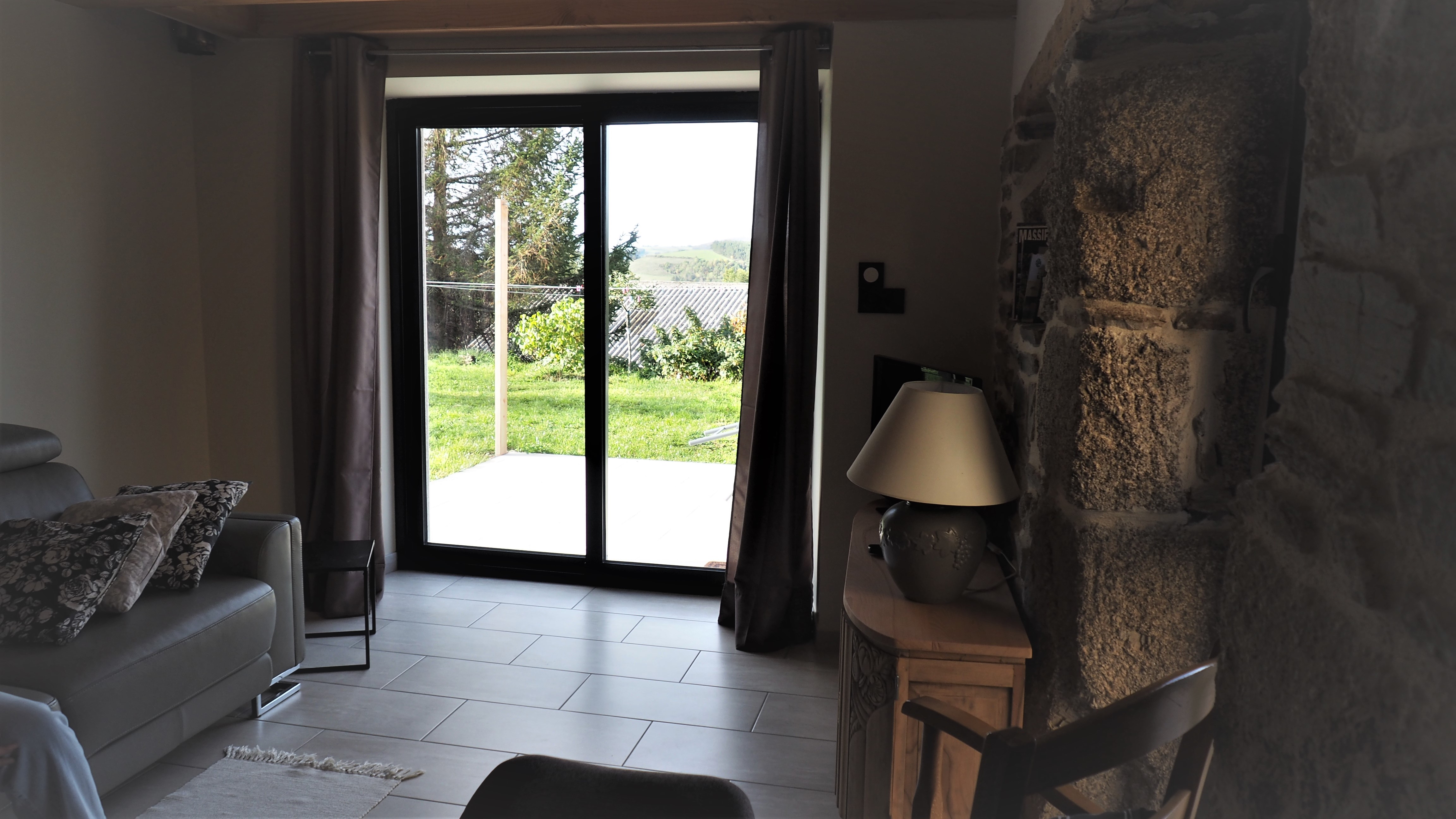 HLOLAR048V50FK01_01_v