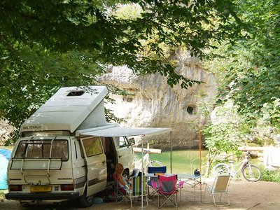 portfolio-emplacement-bord-de-riviere-camping-la-blaquiere