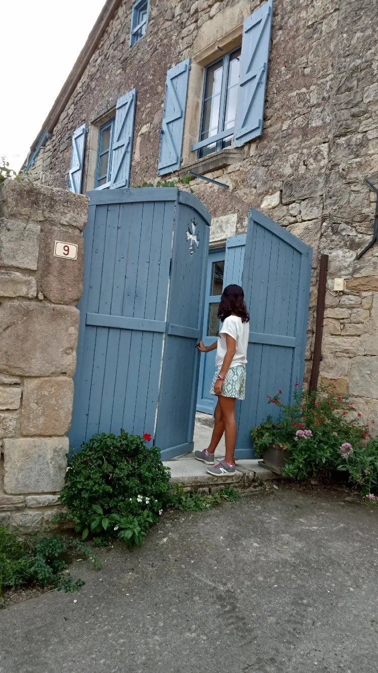 Gîte Les Volets Bleus. Entrez, Vous êtes Bienvenus !