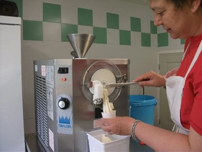 Glace artisanale au lait de brebis