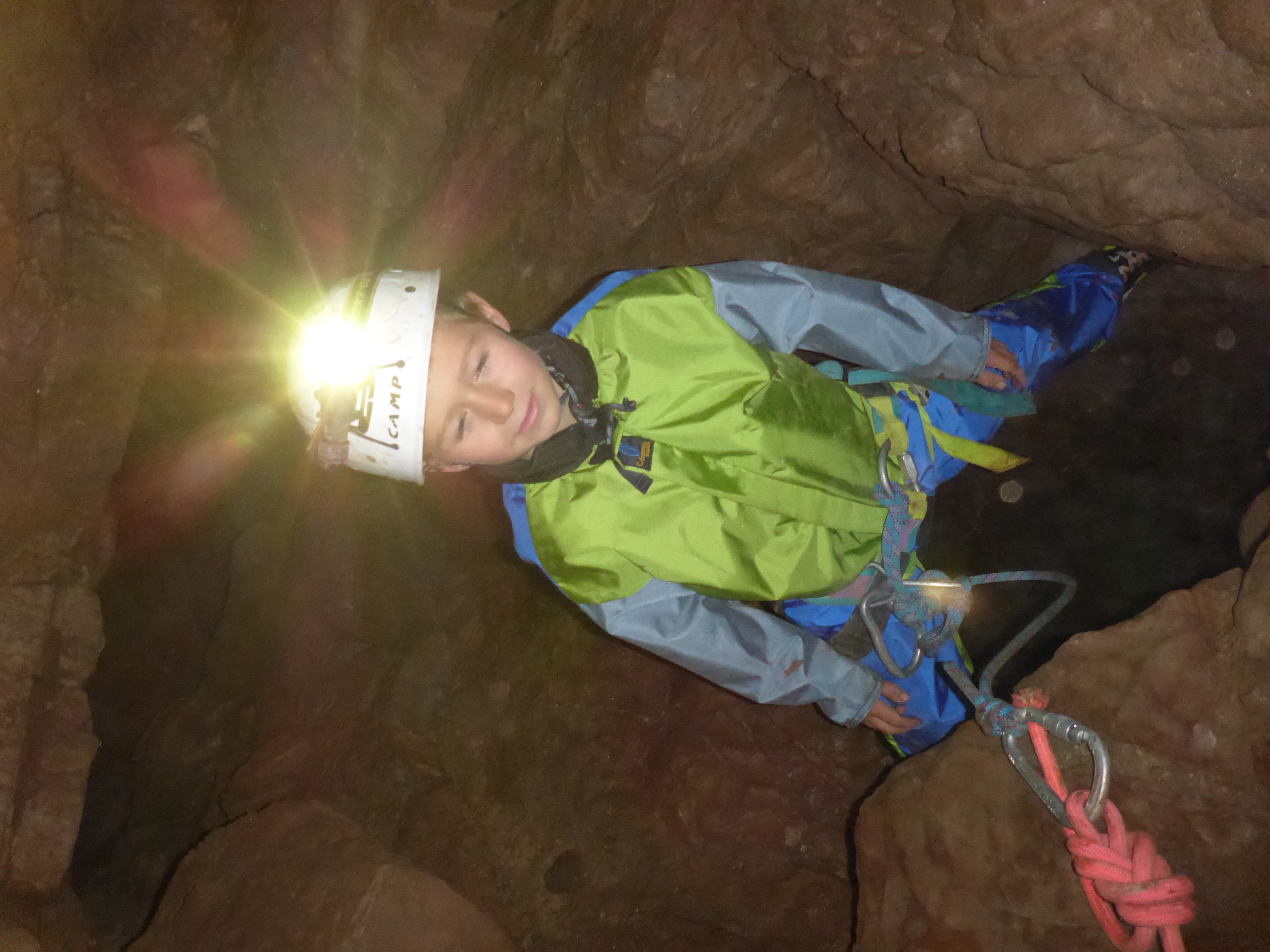 grotte-famille-occitanie