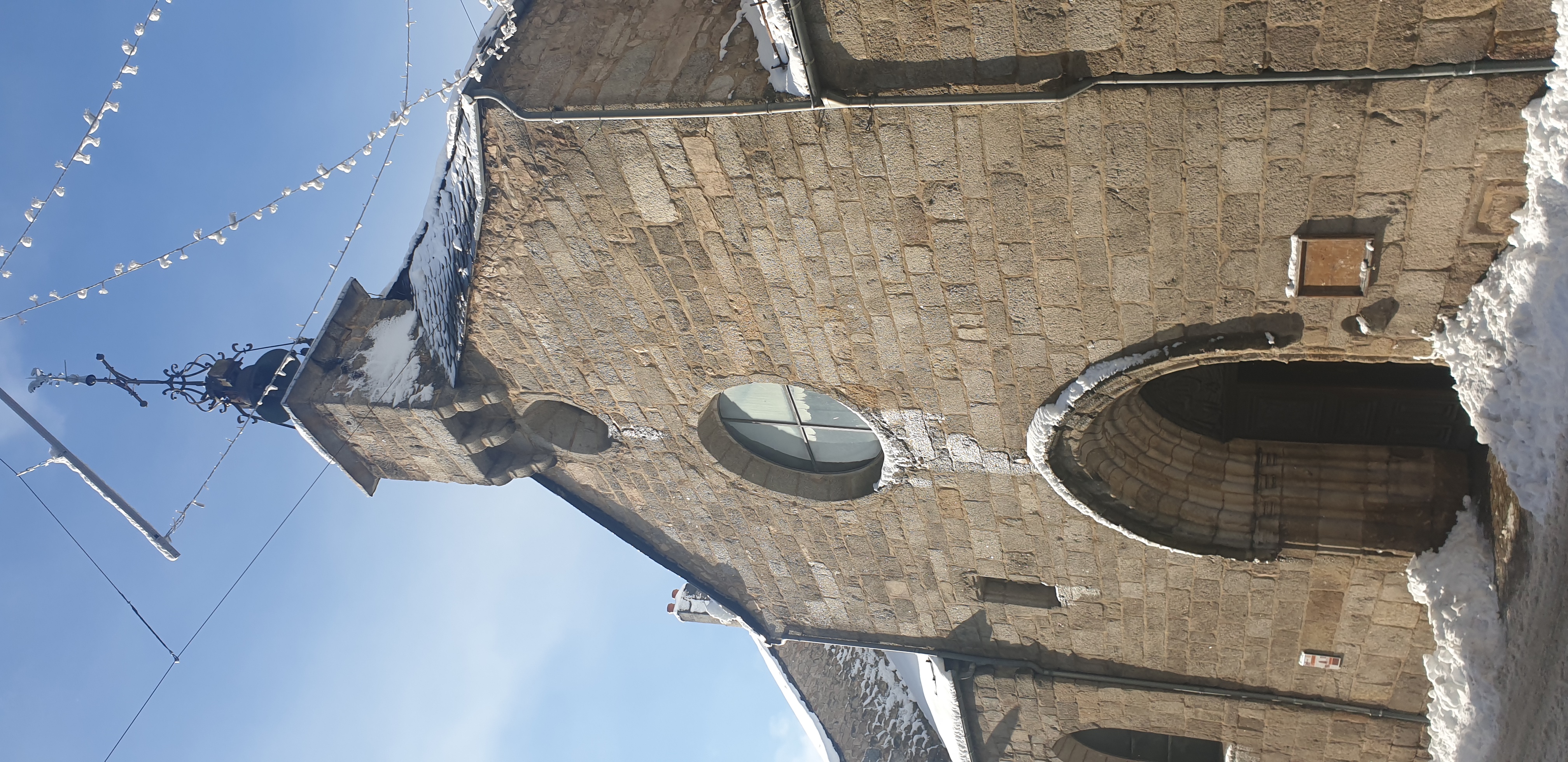 Eglise Saint-Hilaire à Saint-Chély-d'Apcher