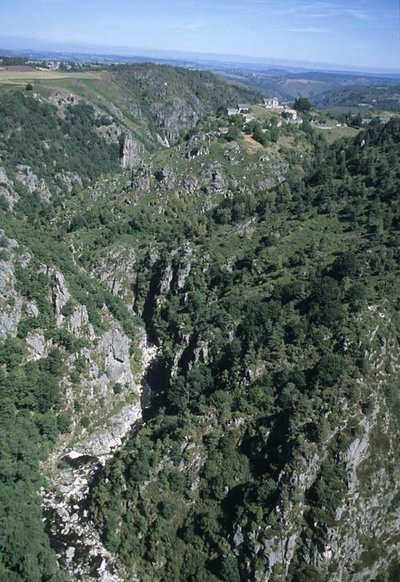 GORGES DU BES