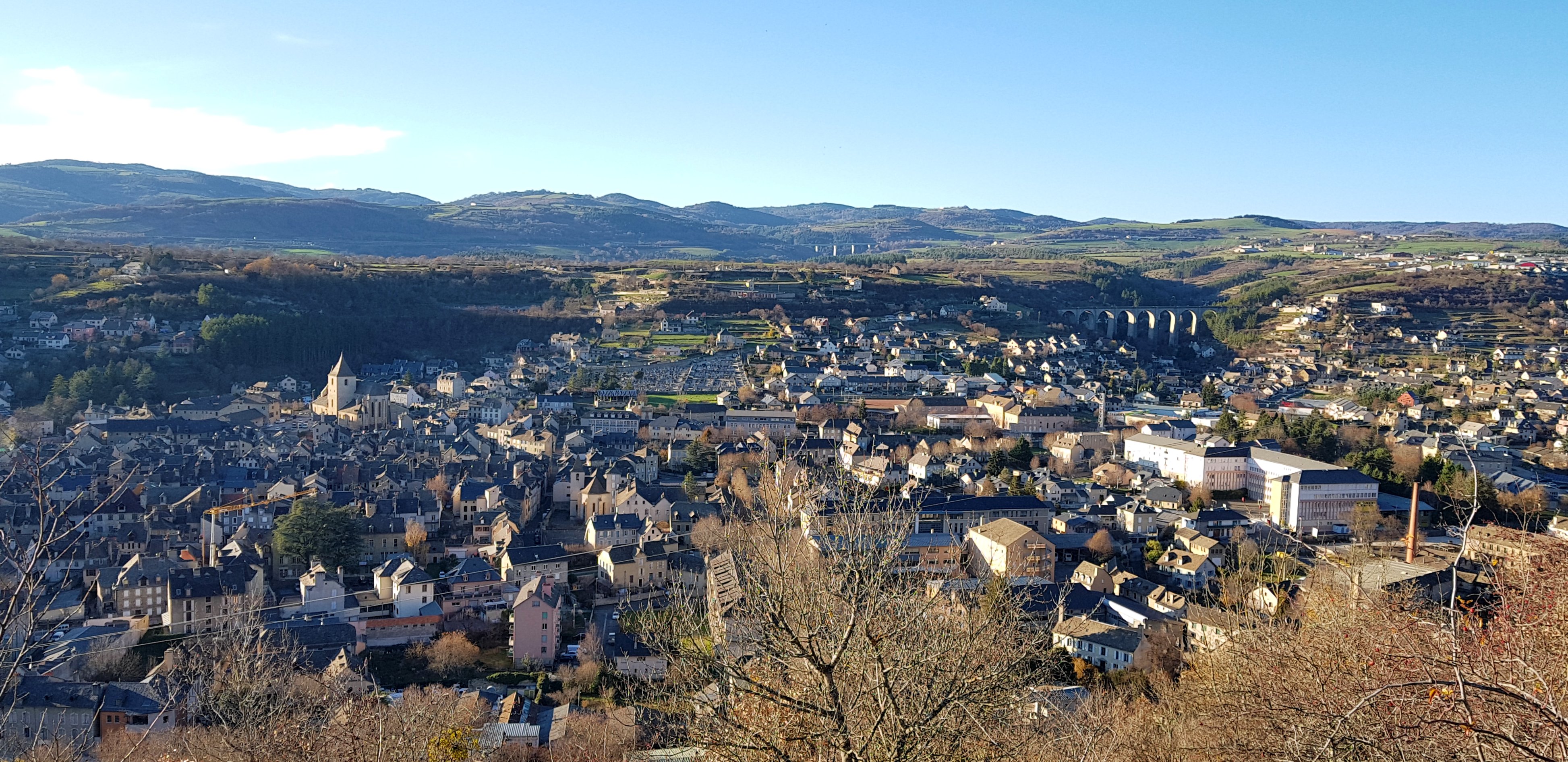 MARVEJOLS vue du plateau du Poujoulet