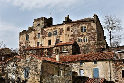 Le château de Latour