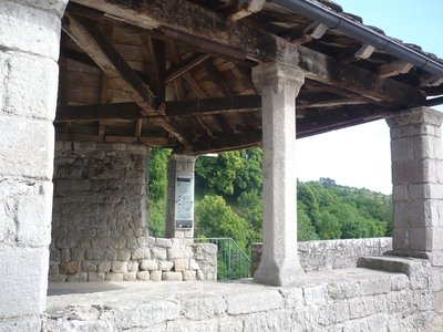 Halle aux grains de Saint Léons