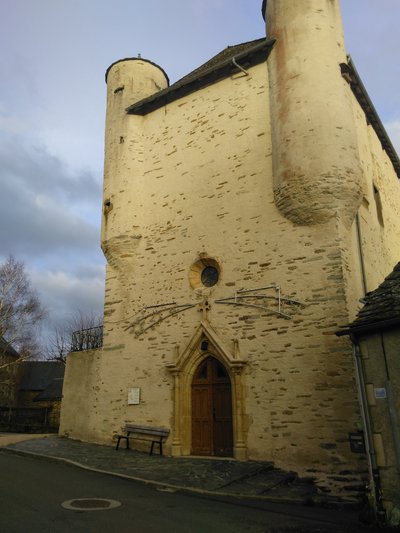 L'église fortifiée d'Anglars