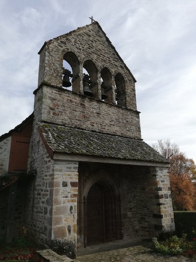 L'église au clocher à peigne de Murols
