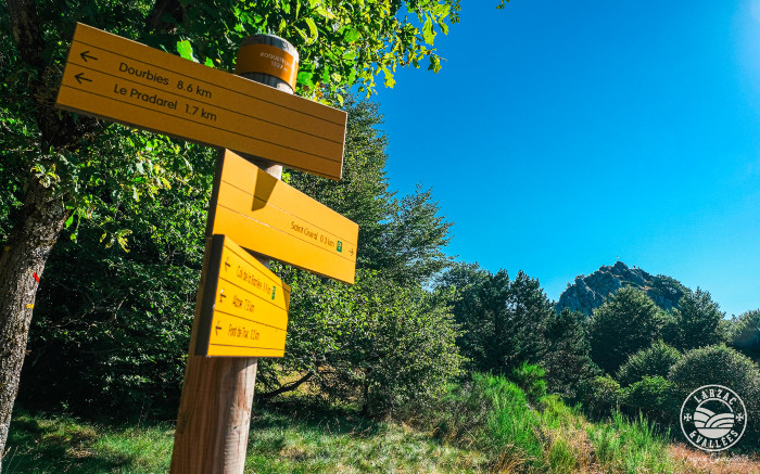 Avant d'arriver au rocher du St-Guiral, Virginie Govignon - OT Larzac et Vallées