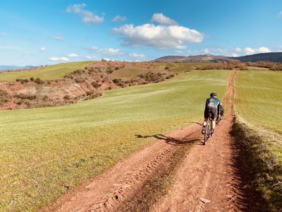 Gravel dans les chemins du rougier