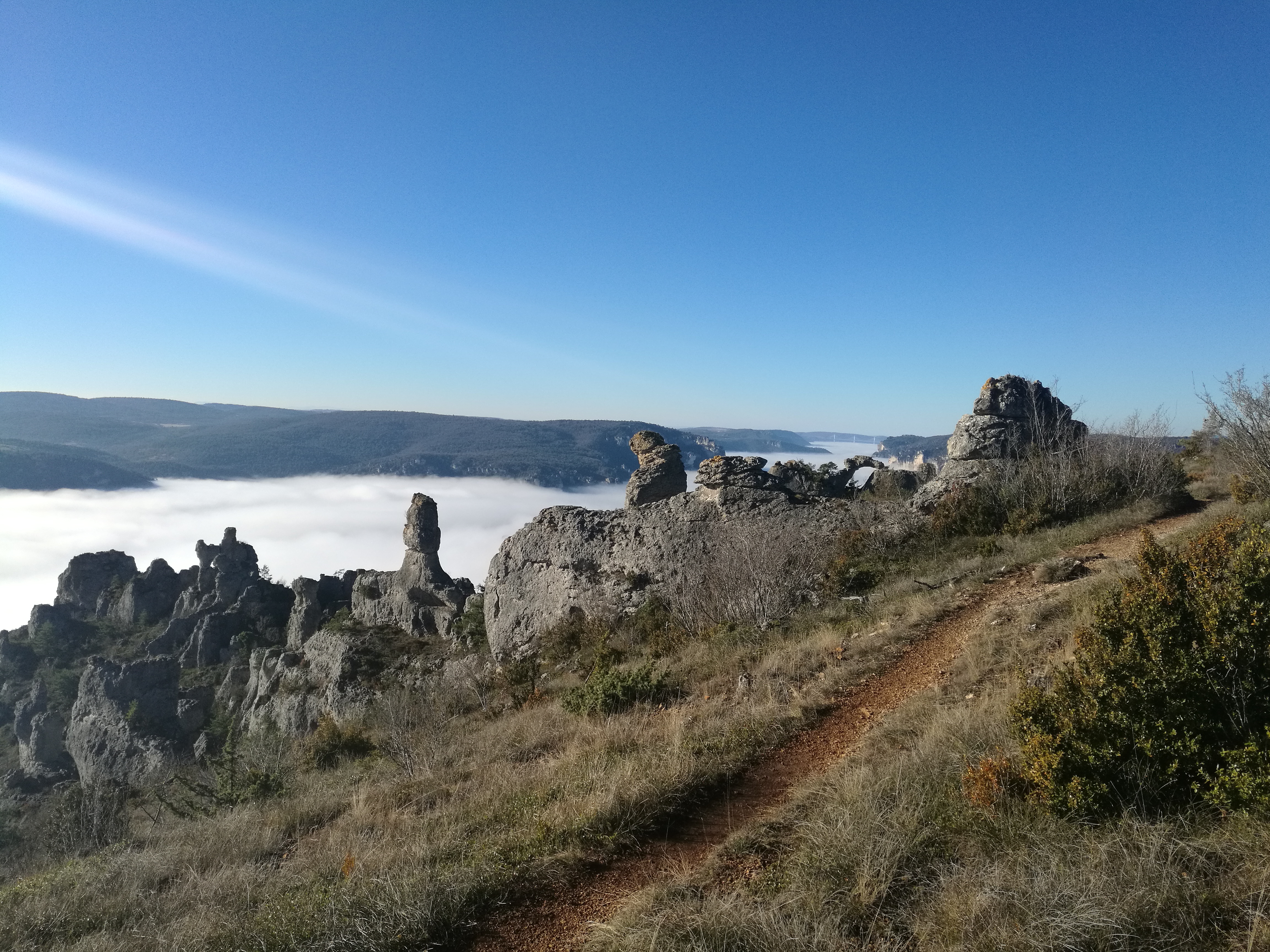 Les pieds dans les nuages