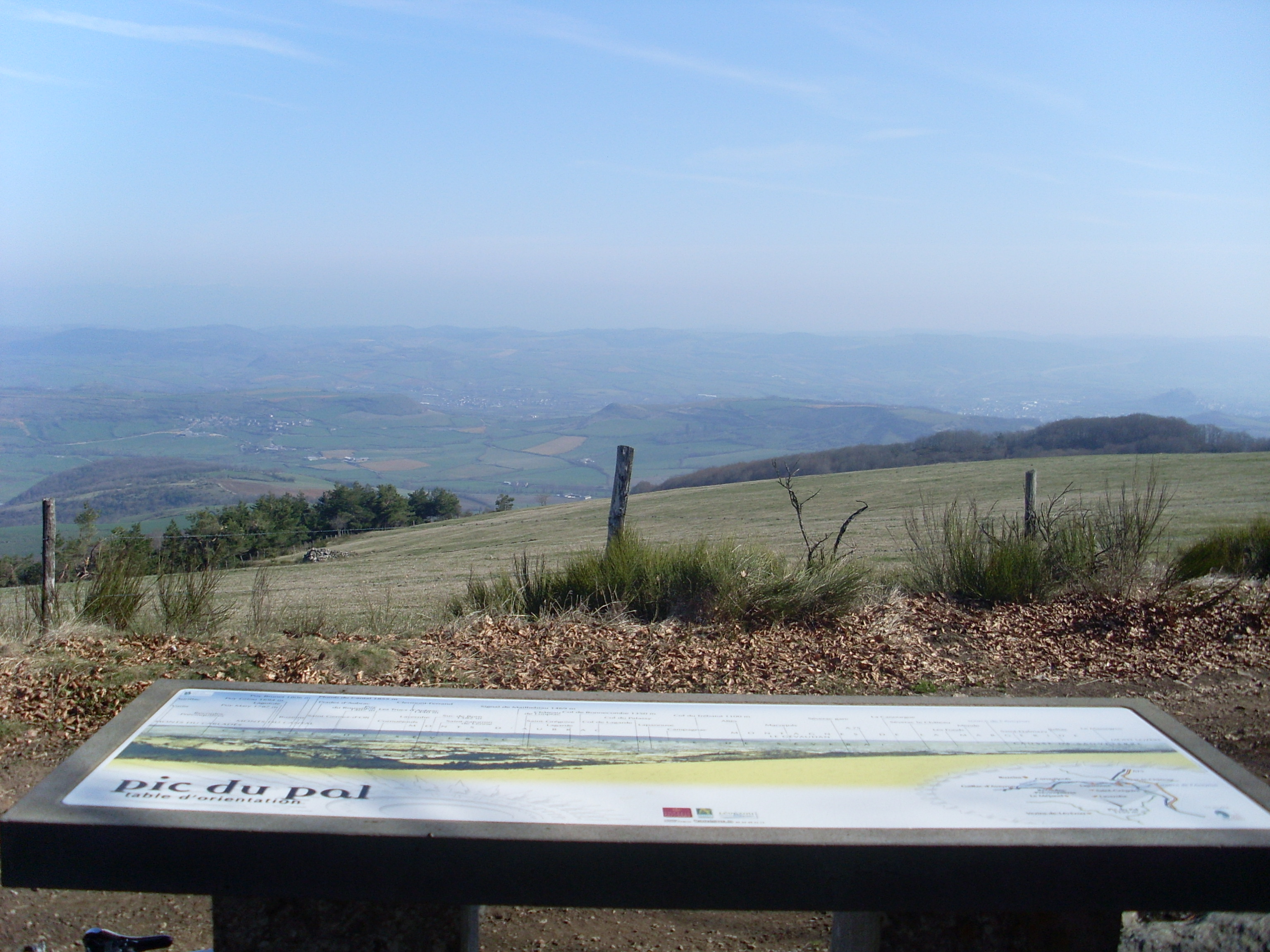 Vue depuis le Pic du Pal en Lévézou