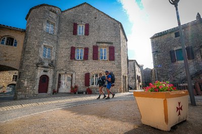 Dans le village templier de La Cavalerie