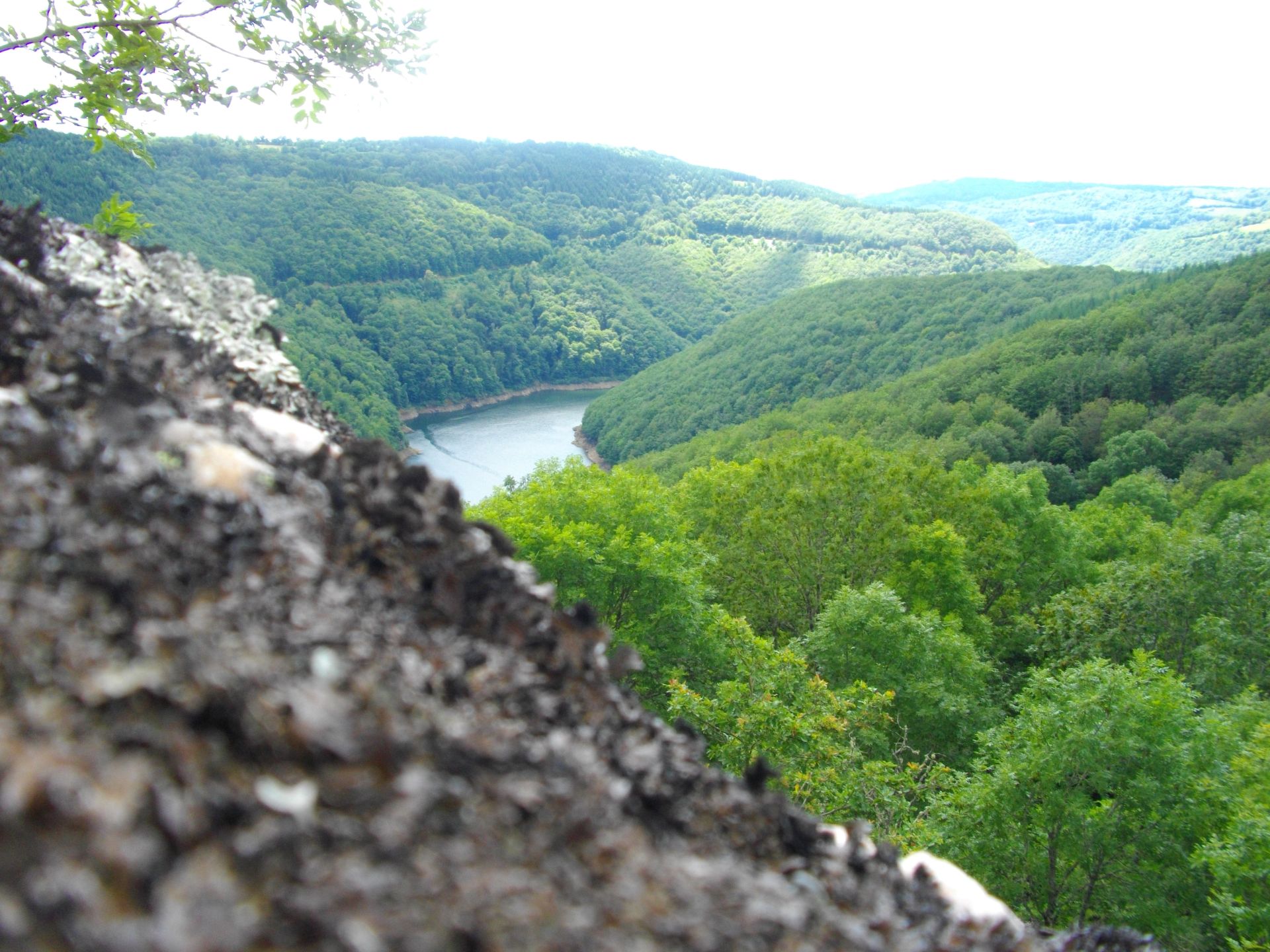 La Truyère autour du Château de Valon