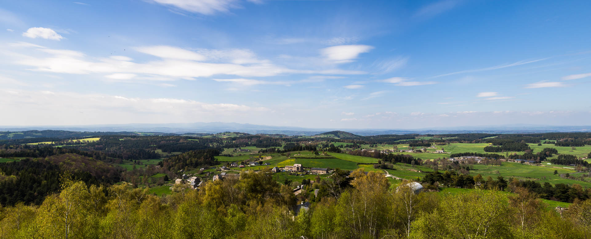 Point de vue sur le Plomb du Cantal