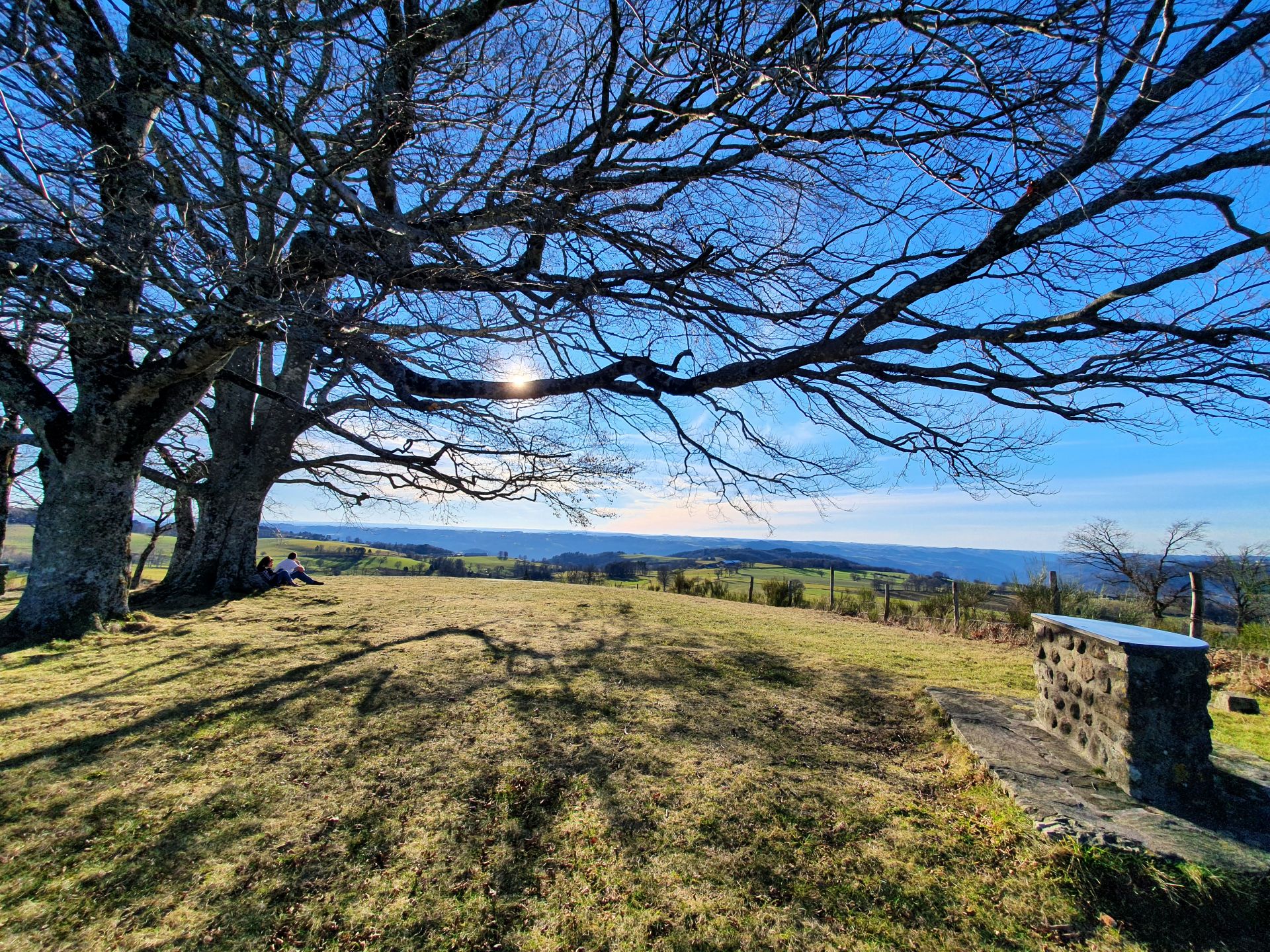 Vue à 360°C au Puy de Montabés