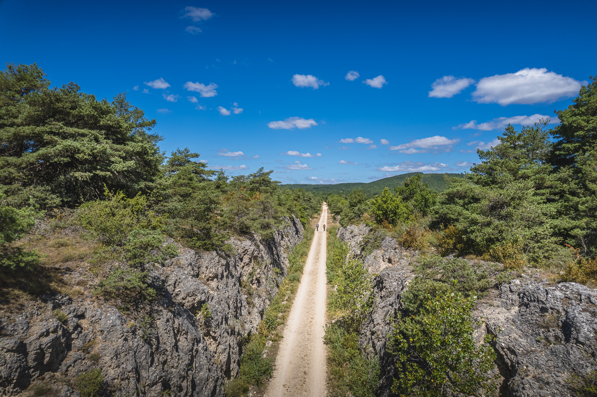 Sur l'ancienne voie ferrée