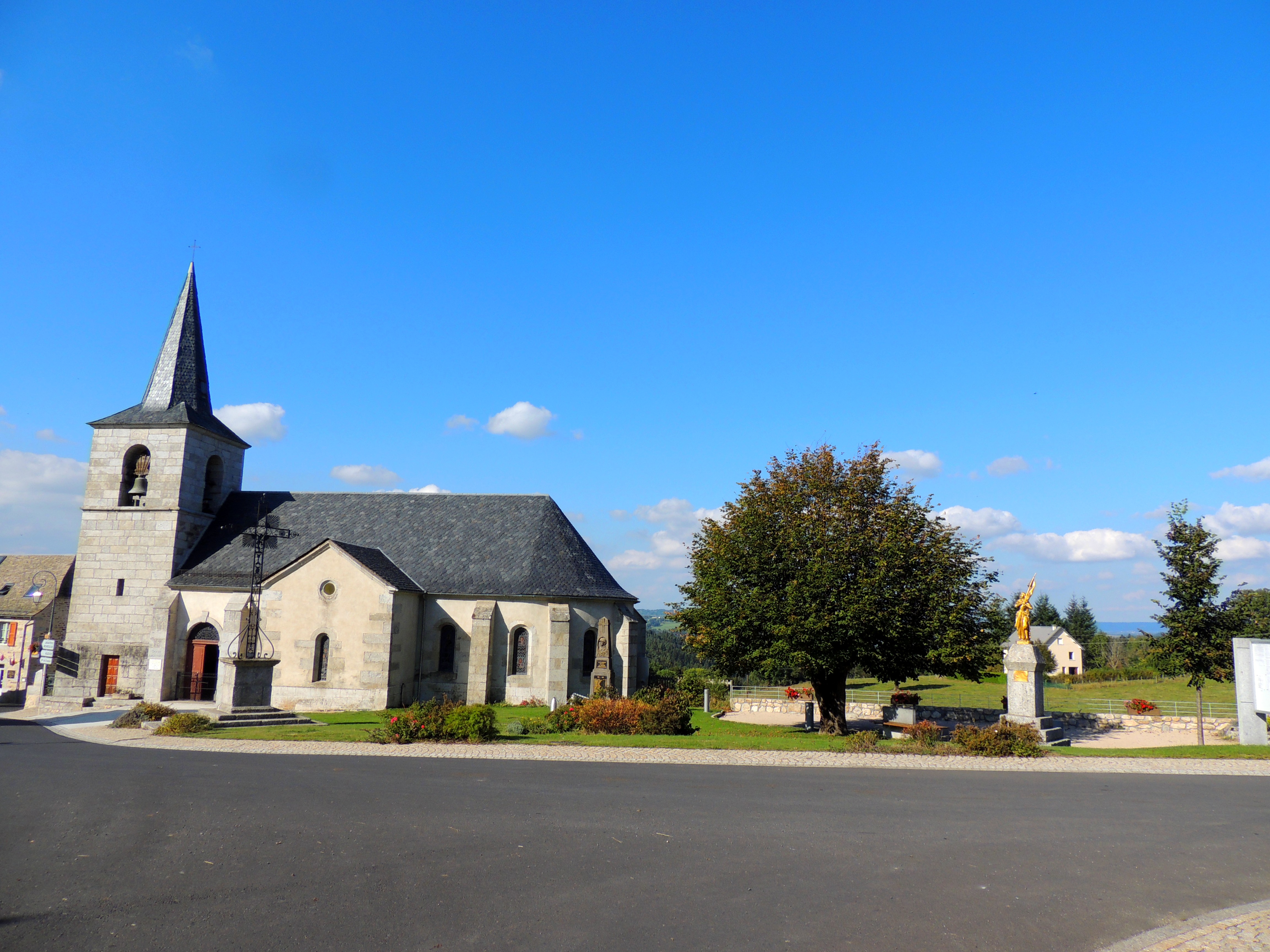 L'église de Fridefont @ OT Pays de Saint-Flour