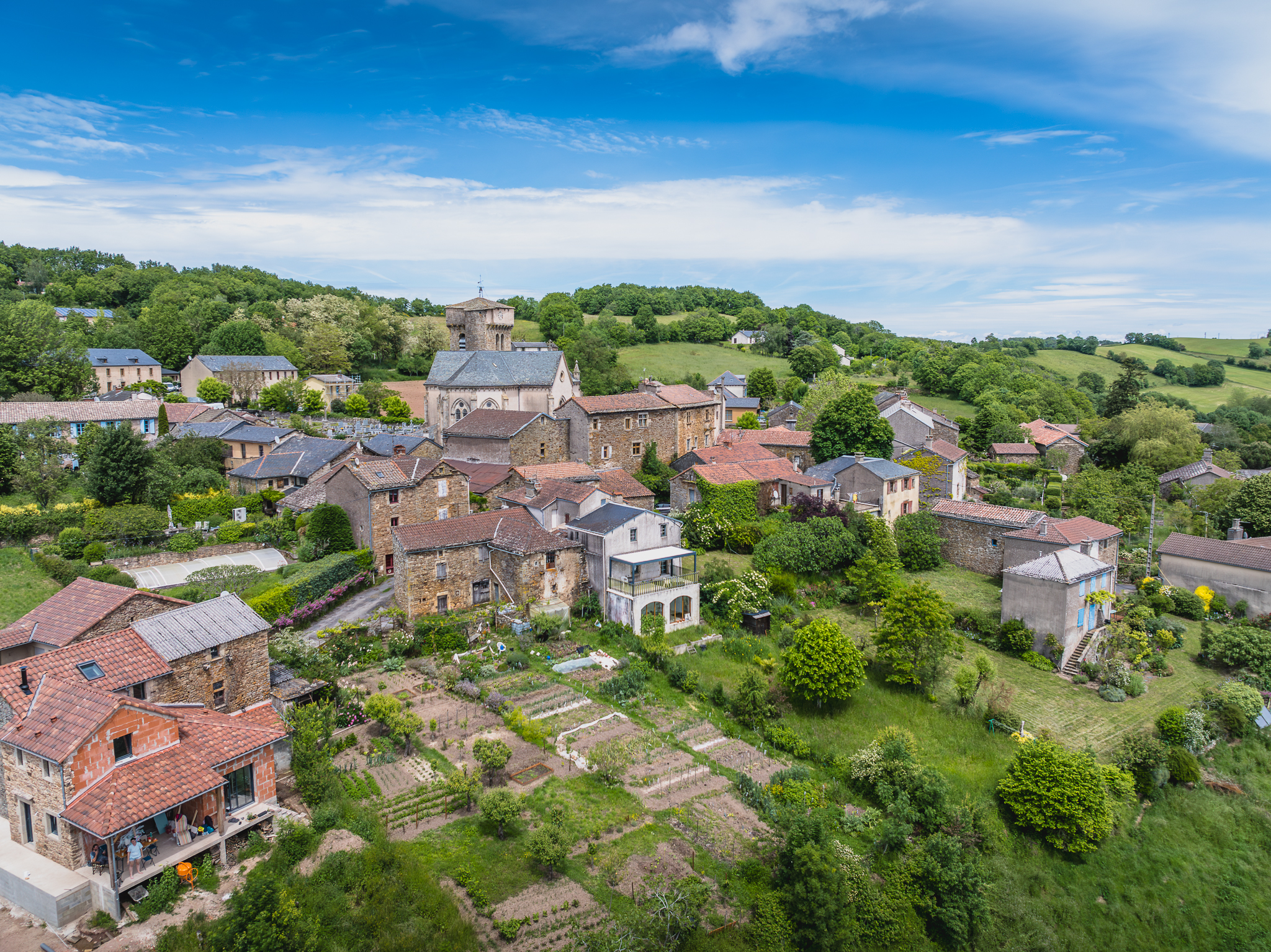 Vue sur le village de Martrin