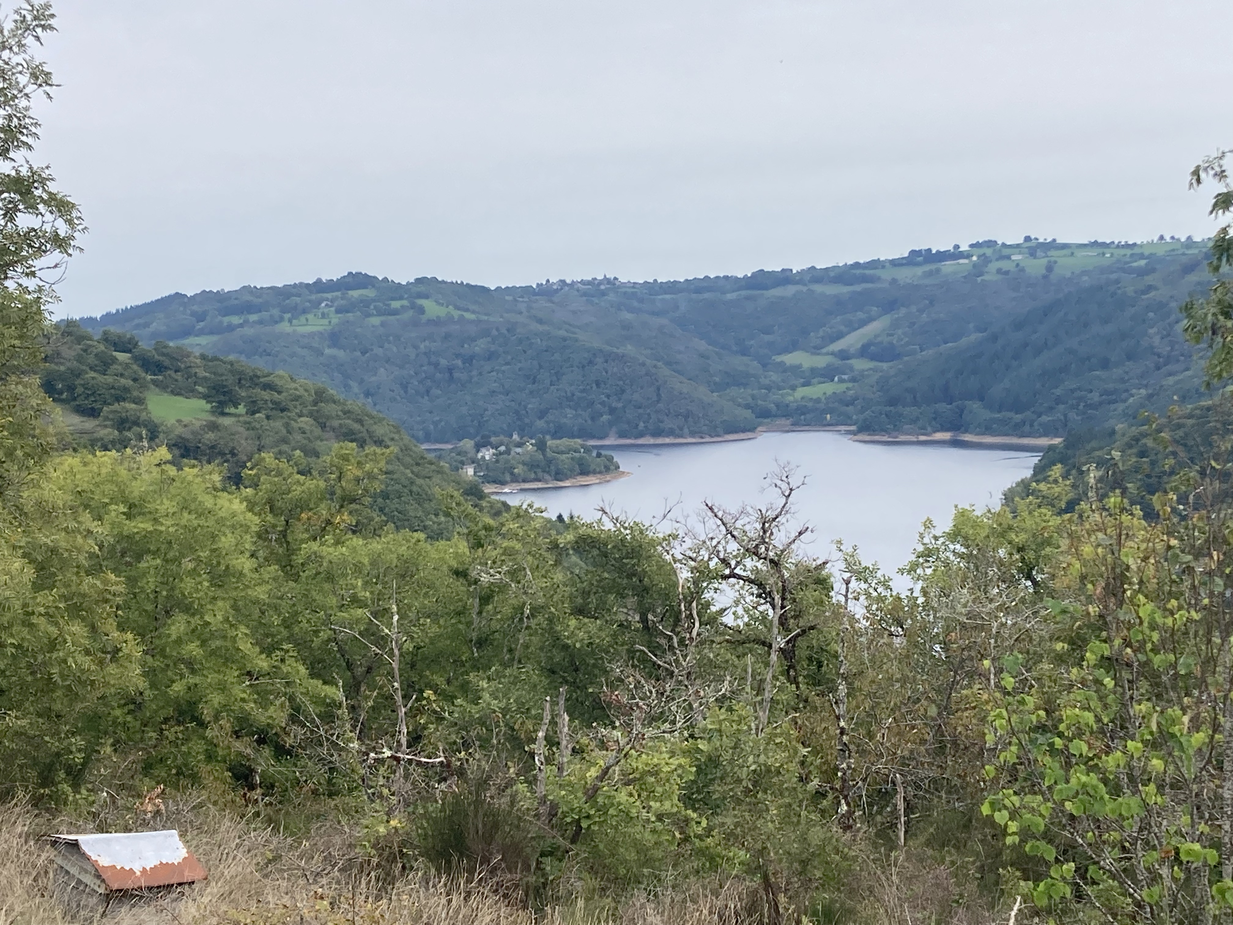 La montée sur le plateau de Jongues réserve une belle suprise